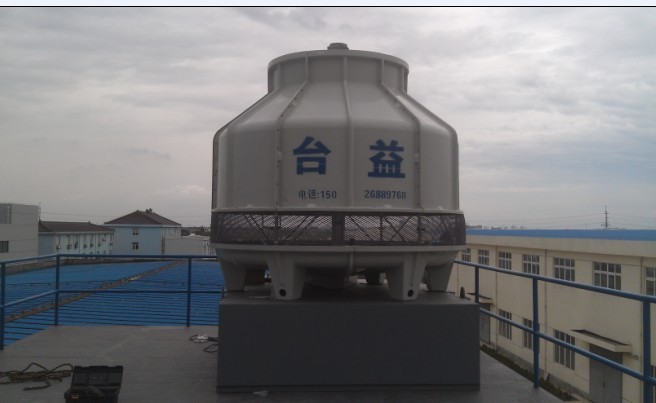 上海浦东冷却塔安装完工